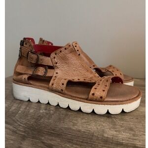 Bed Stu Tan Leather Platform Gladiator Sandals Red Leather Lining Womens 10